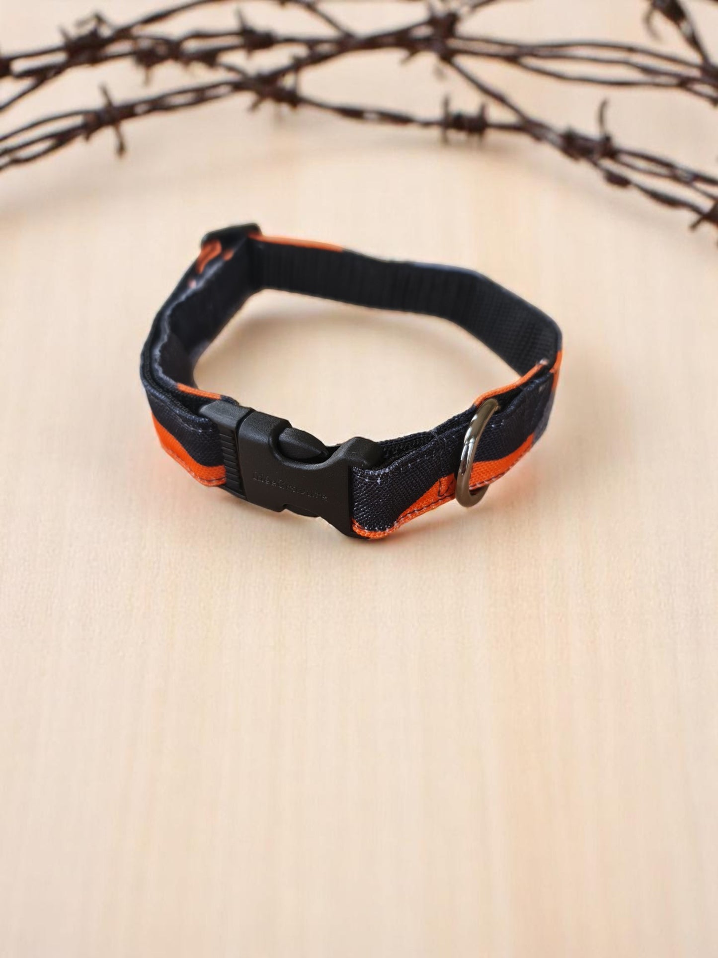 Collier (Camouflage)